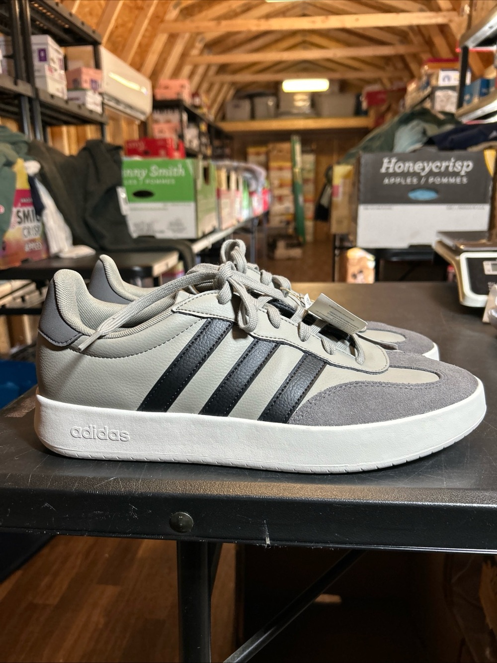 Mens Adidas Barreda Sneakers Size 12.5. No original box